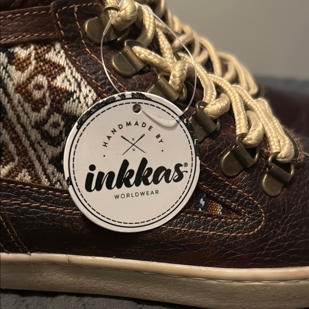 Inkkas Leather High-Tops with Geometric Design - Picture 2 of 3